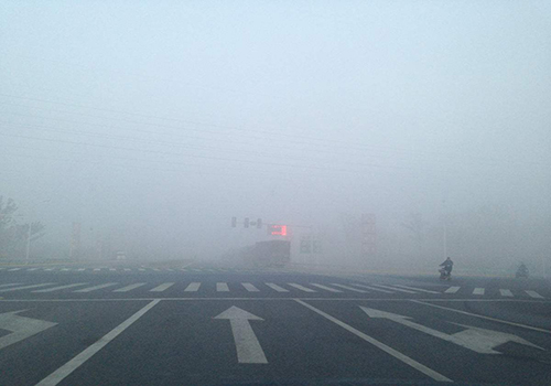 大雾天气，多宝在线(中国)机械提醒您驾车“雾”必小心